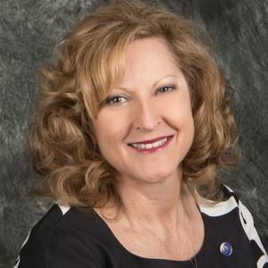 Meet your Posher, Debbie